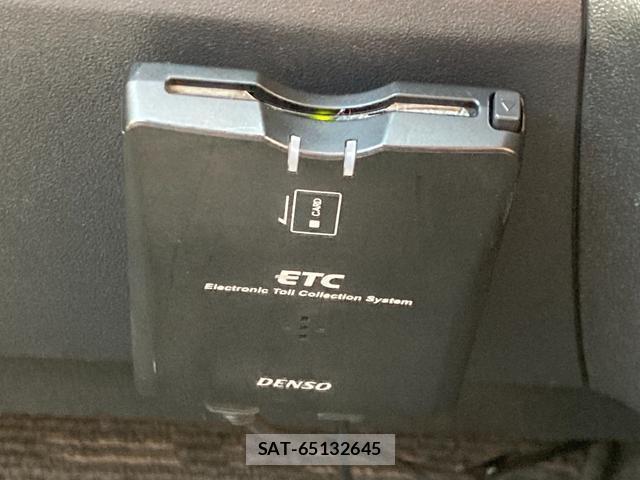 Toyota SIENTA 2014-08 8362531-9