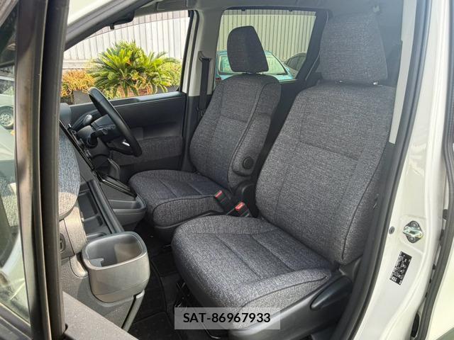 Toyota SIENTA 2023-09 8363087-10