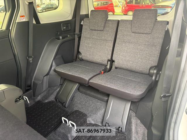 Toyota SIENTA 2023-09 8363087-12