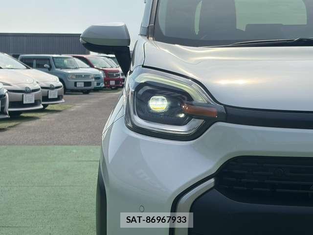 Toyota SIENTA 2023-09 8363087-19