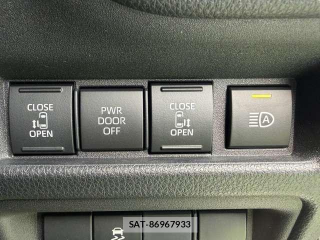 Toyota SIENTA 2023-09 8363087-5