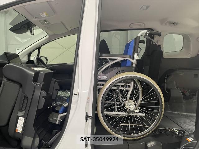 Toyota SIENTA 2026-07 8363089-17