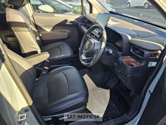 Toyota SIENTA 2023 8363110-3