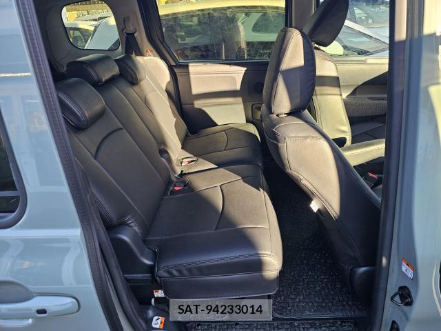 Toyota SIENTA 2023 8363110-6