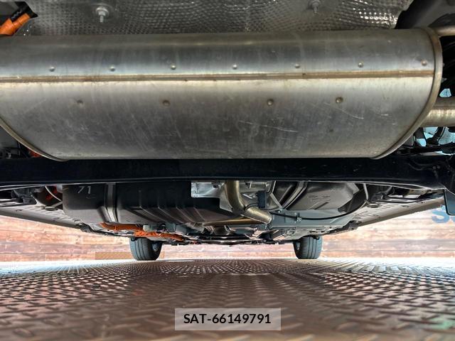Toyota SIENTA 2023-10 8363152-18