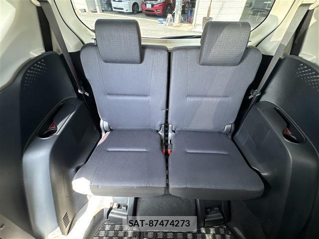 Toyota SIENTA 2016-03 8363184-13