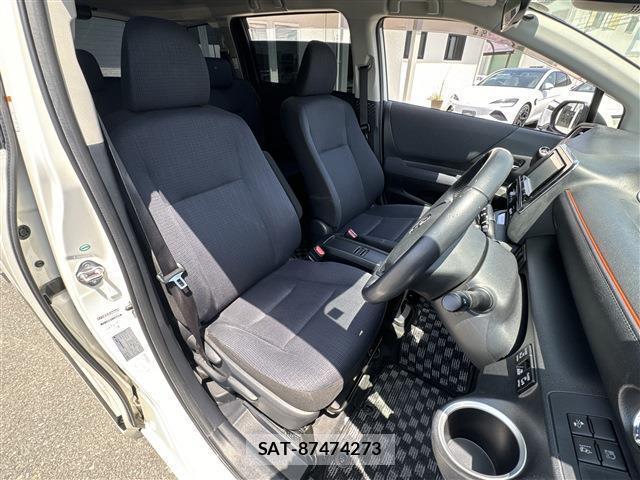 Toyota SIENTA 2016-03 8363184-9
