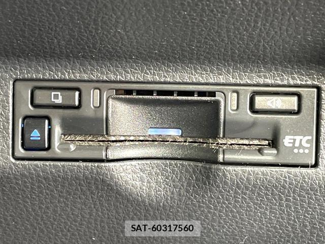 Toyota SIENTA 2023-09 8363401-6