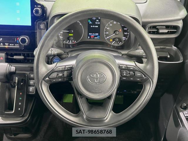 Toyota SIENTA 2024-03 8363593-10