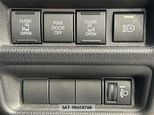 Toyota SIENTA 2024-03 8363593-3