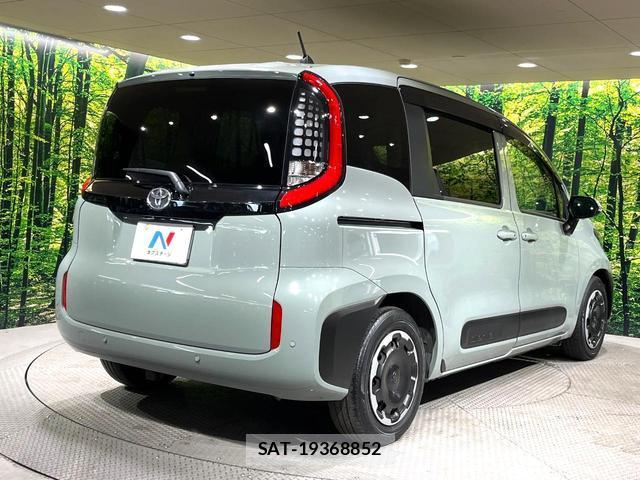 Toyota SIENTA 2022-11 8363679-17