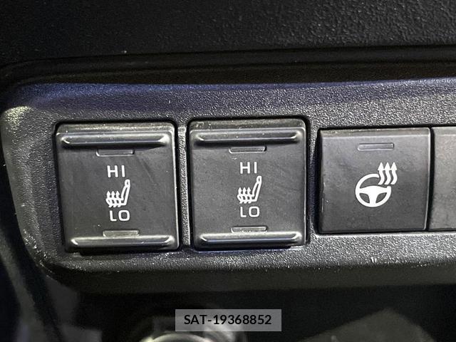 Toyota SIENTA 2022-11 8363679-5