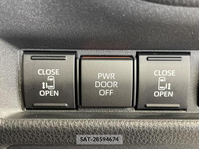Toyota SIENTA 2022-11 8363712-5