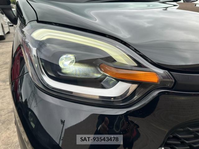 Toyota SIENTA 2023-07 8363778-16