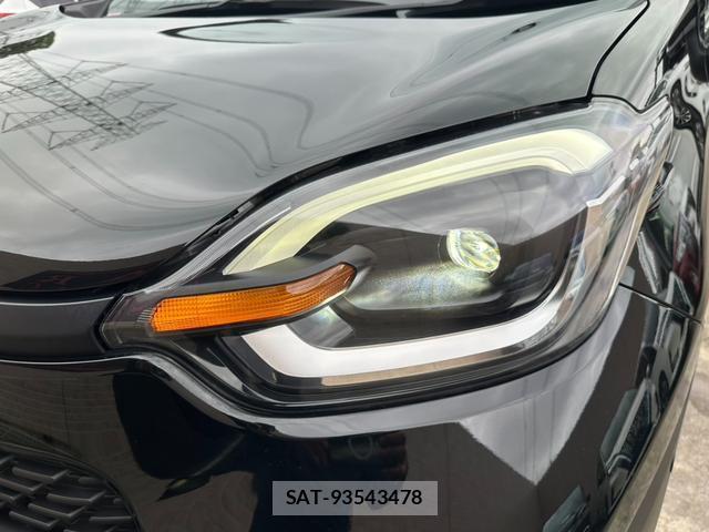 Toyota SIENTA 2023-07 8363778-17