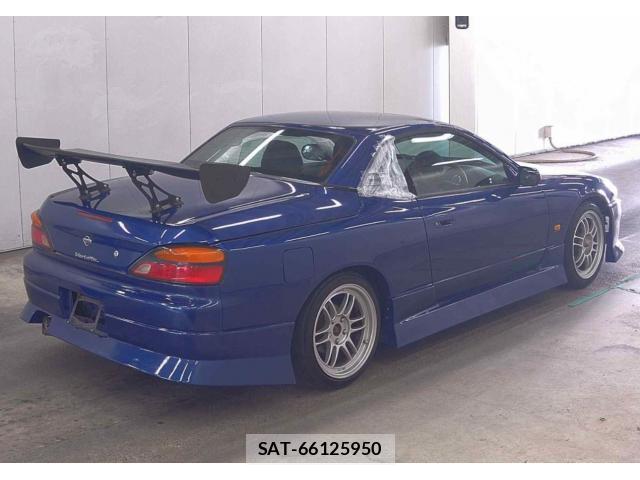 Nissan SILVIA 2000-11 8362703-1