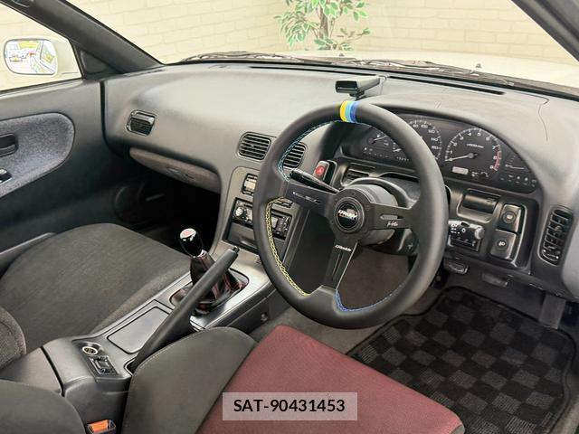 Nissan SILVIA 1992-12 8362935-2