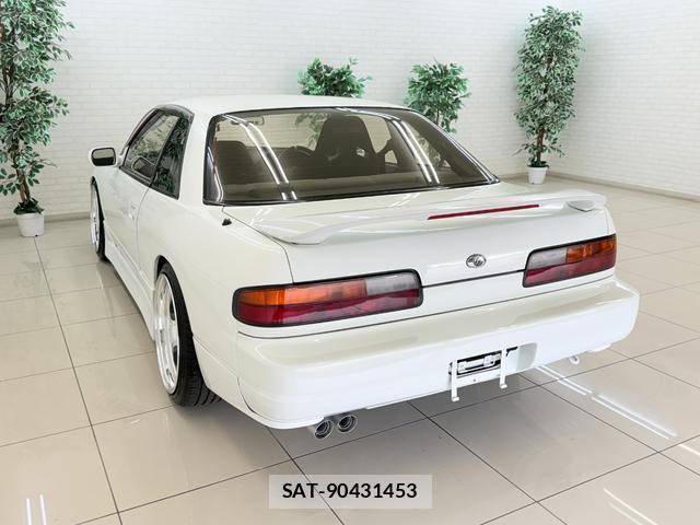 Nissan SILVIA 1992-12 8362935-3