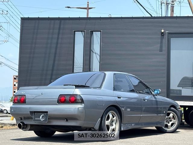 Nissan SKYLINE 1990-07 8362436-1