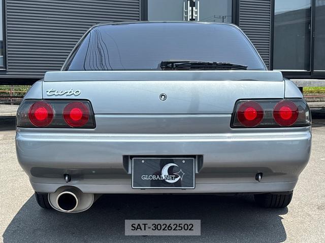 Nissan SKYLINE 1990-07 8362436-16