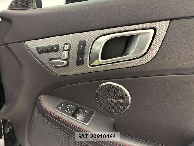 Mercedes Benz SLC 2018-04 8362850-4