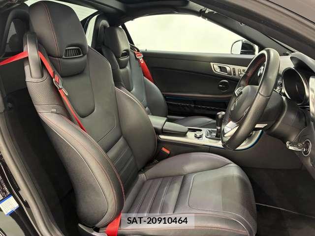Mercedes Benz SLC 2018-04 8362850-5