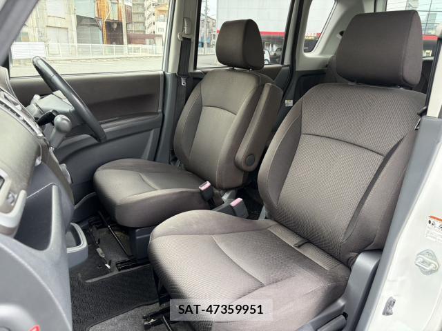 Suzuki SOLIO 2011-10 8361864-5