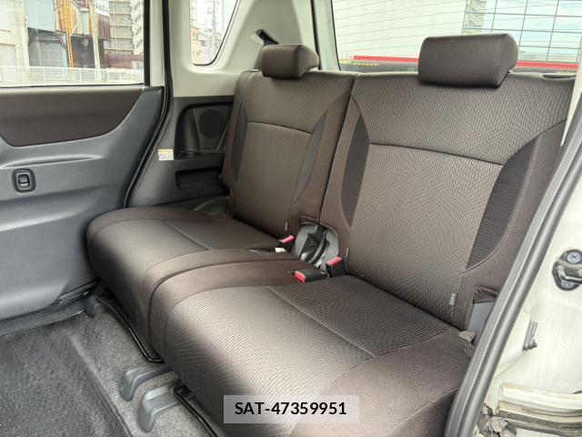 Suzuki SOLIO 2011-10 8361864-6