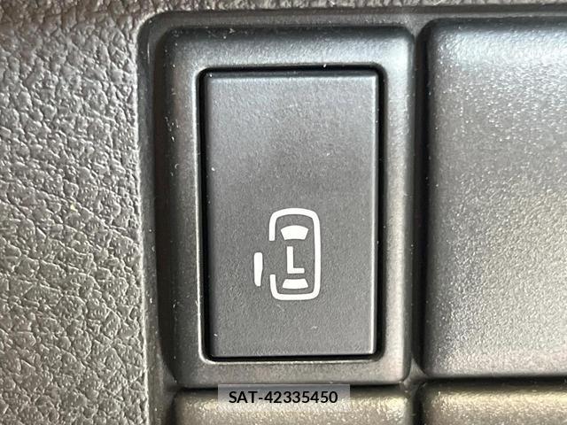 Suzuki SPACIA 2017-12 8363572-5