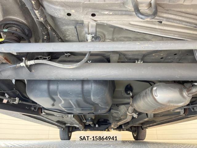 Suzuki SPACIA 2017-09 8363573-18