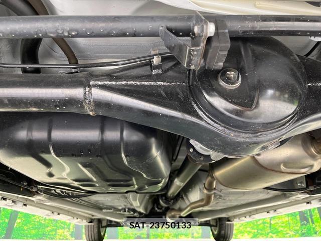 Suzuki SPACIA 2023-09 8360510-18