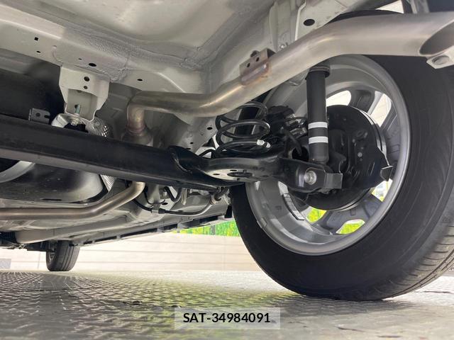 Suzuki SPACIA 2025-11 8363218-19