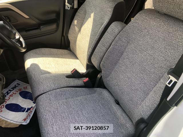 Suzuki SPACIA 2023-11 8360904-5
