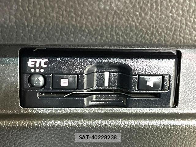 Suzuki SPACIA 2022-07 8360986-5