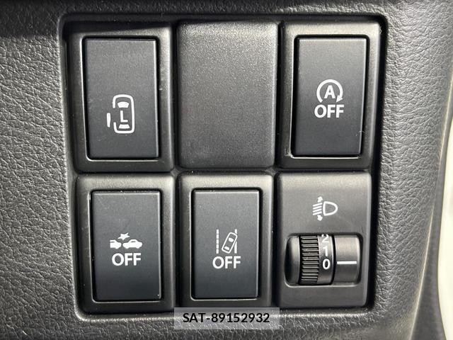 Suzuki SPACIA 2017-08 8361879-4