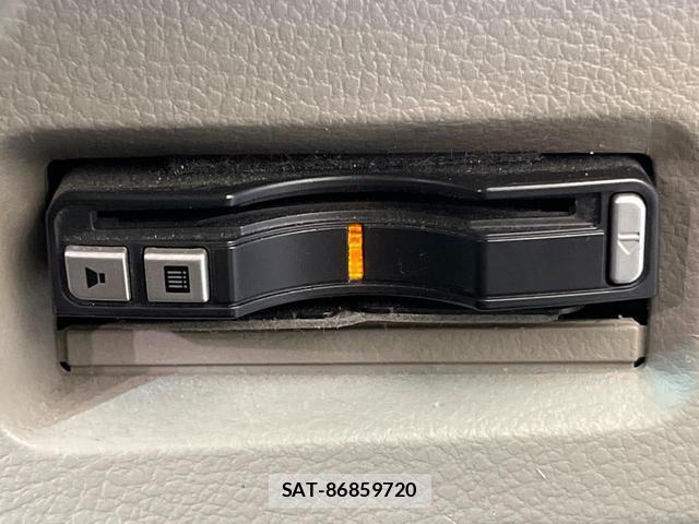 Suzuki SPACIA 2015-08 8362032-4