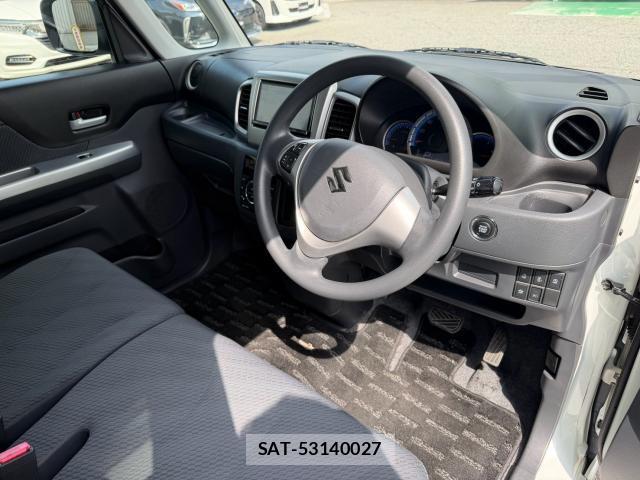 Suzuki SPACIA 2014-11 8362933-12