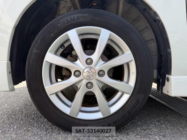 Suzuki SPACIA 2014-11 8362933-13