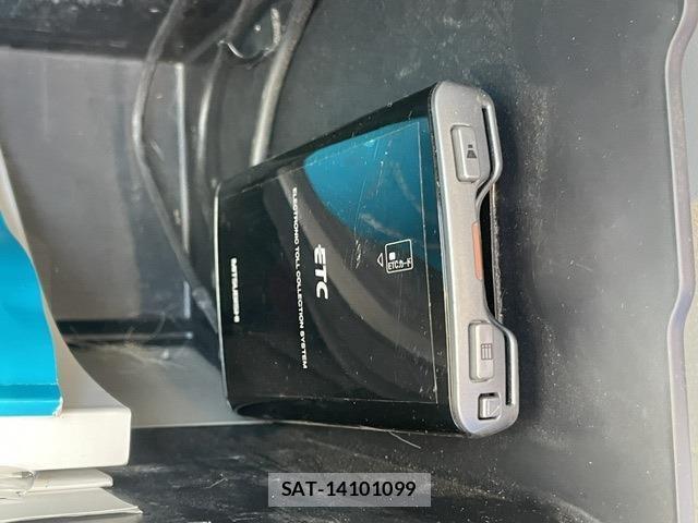 Suzuki SPACIA 2013-09 8363127-11