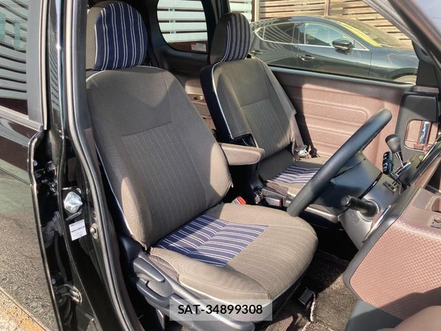 Toyota SPADE 2017-06 8362534-17