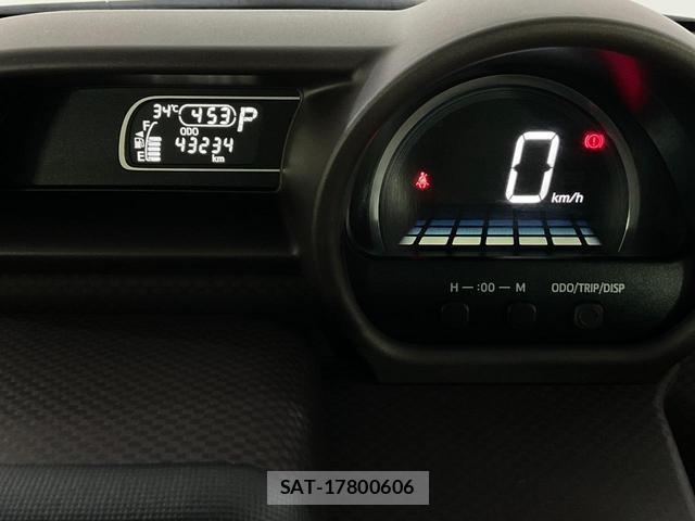 Toyota SPADE 2016-09 8363663-11