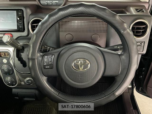 Toyota SPADE 2016-09 8363663-13