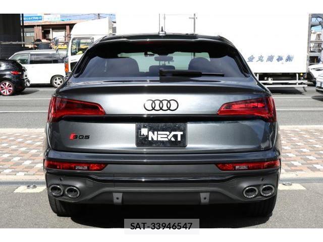 Audi SQ5 2022-08 8362622-1