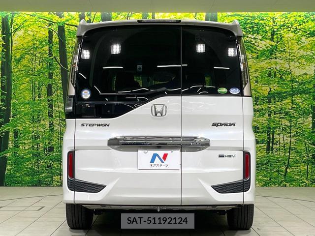 Honda e 2021-03 8360503-15