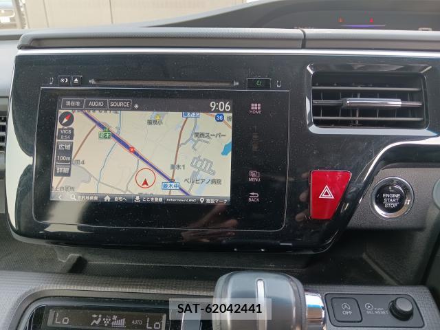 Honda e 2018-01 8360611-12