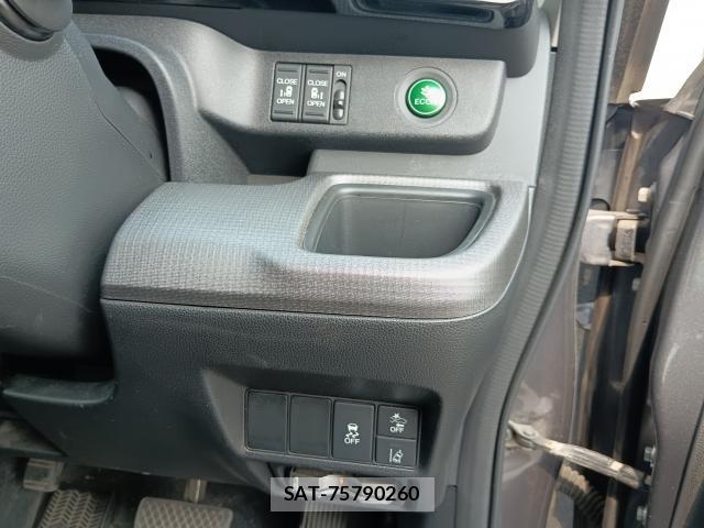 Honda e 2015 8360612-15