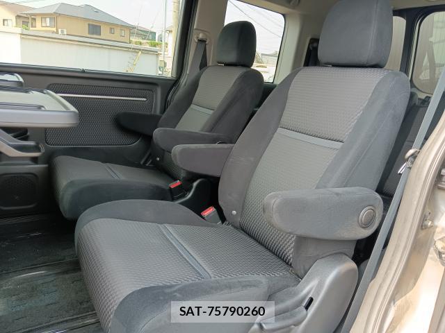 Honda e 2015 8360612-19