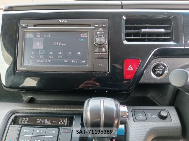 Honda e 2018 8360613-13