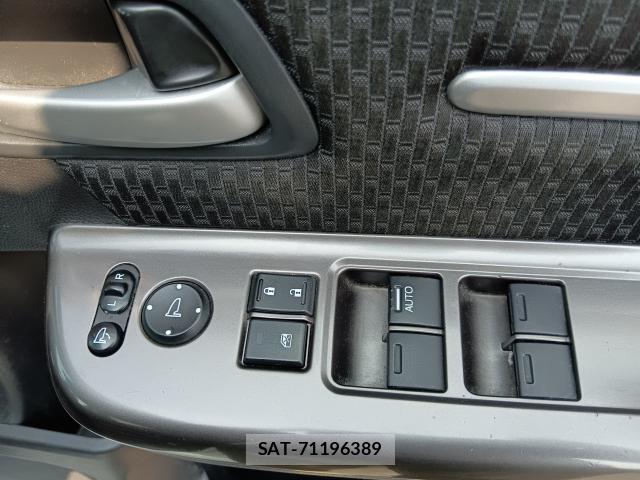 Honda e 2018 8360613-16