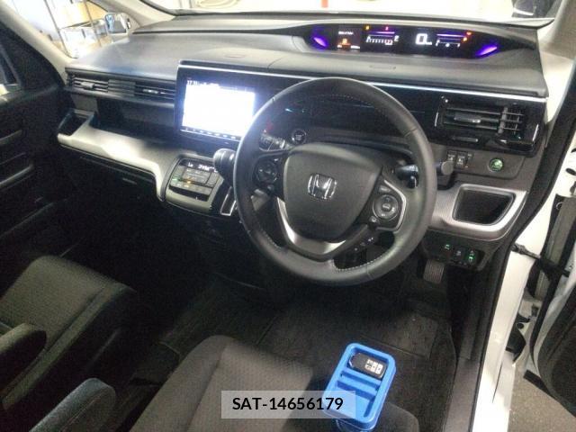Honda e 2019-11 8360727-2